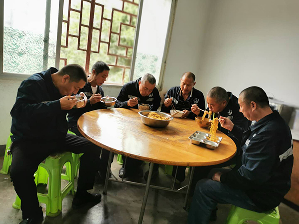 西沱分公司党支部.jpg